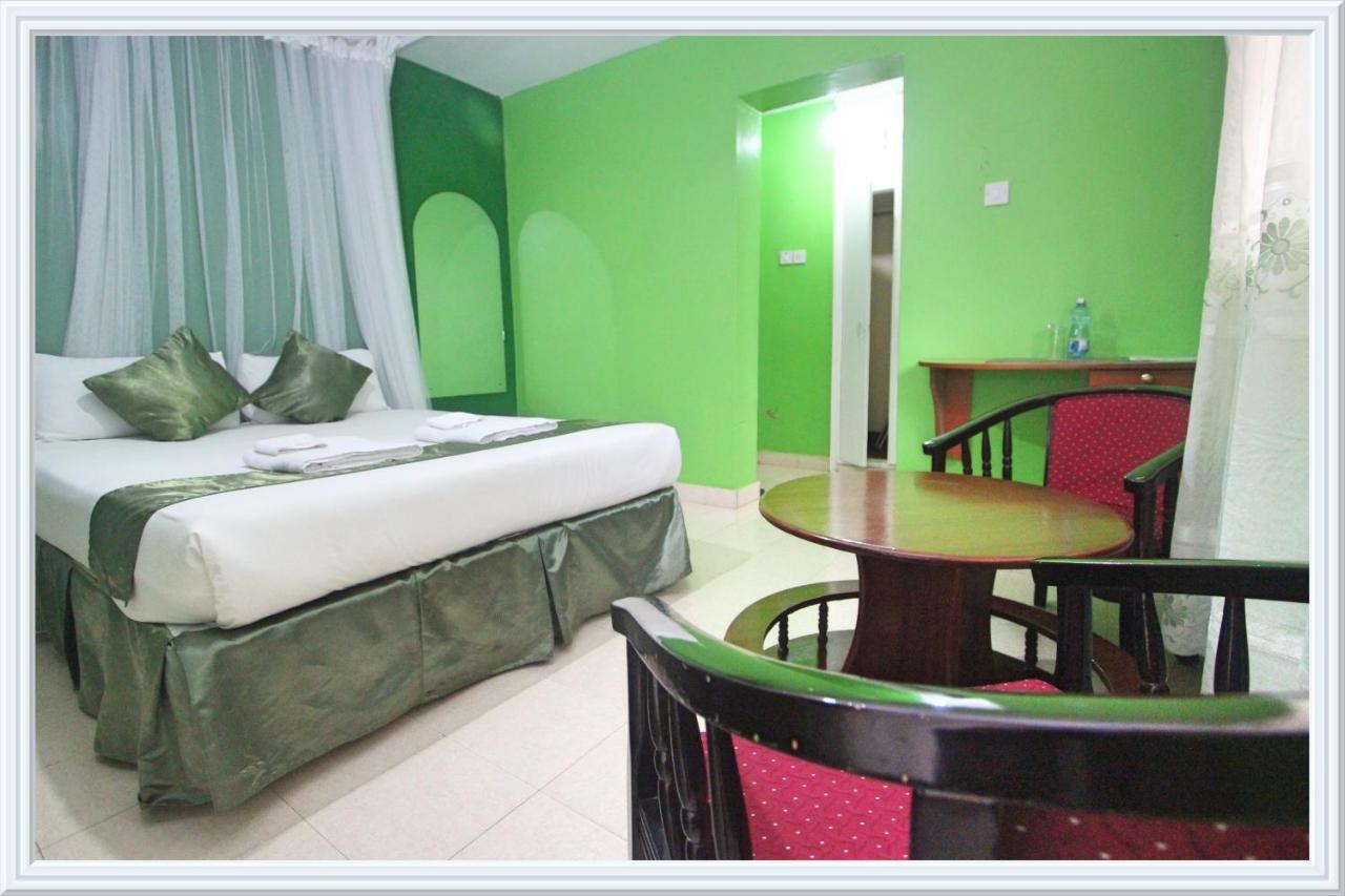 Milele Resort Nakuru Eksteriør bilde