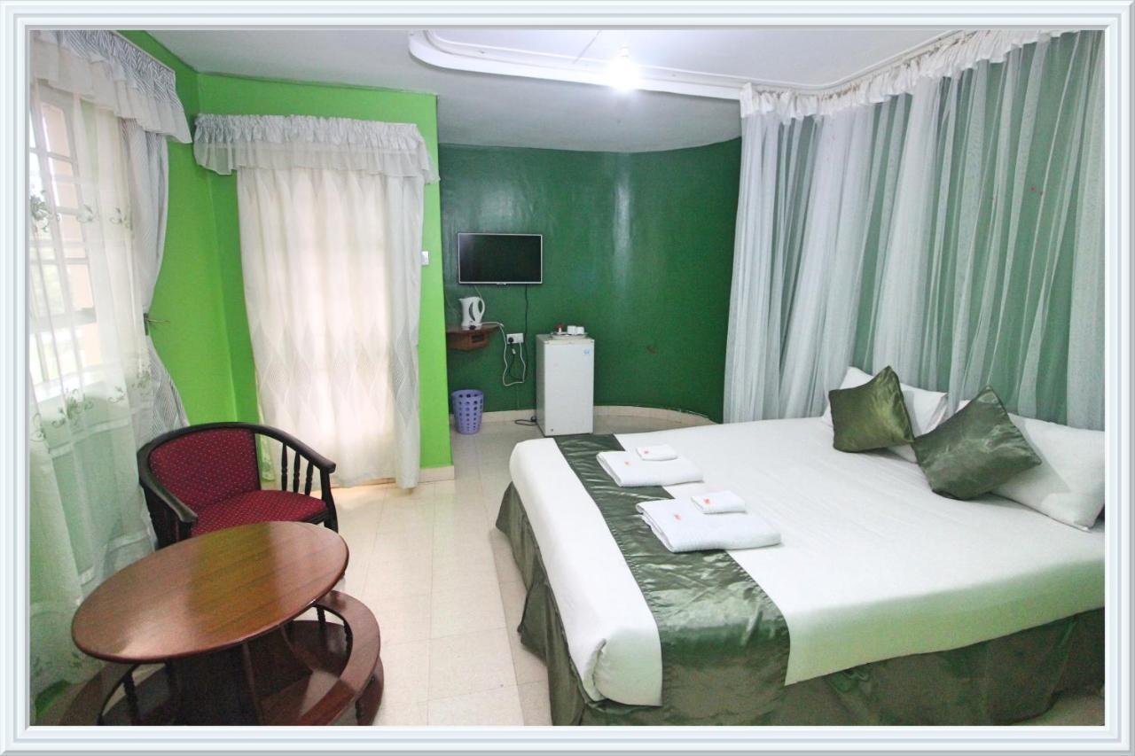 Milele Resort Nakuru Eksteriør bilde