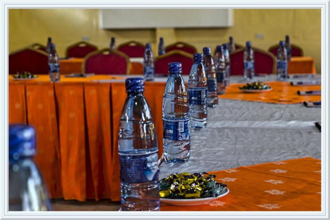 Milele Resort Nakuru Eksteriør bilde